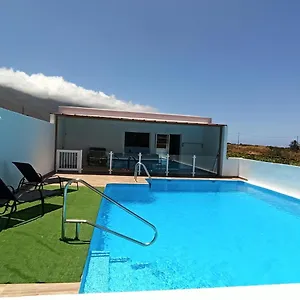 https://villa-la-cuadra.in-canary-islands.com